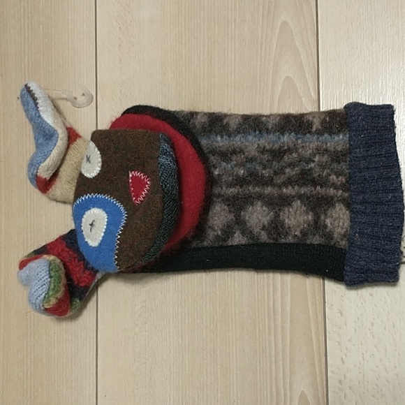 Cate & Levi puppet - Picture 2 of 3